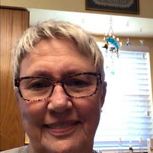 Meet your Posher, Beverly